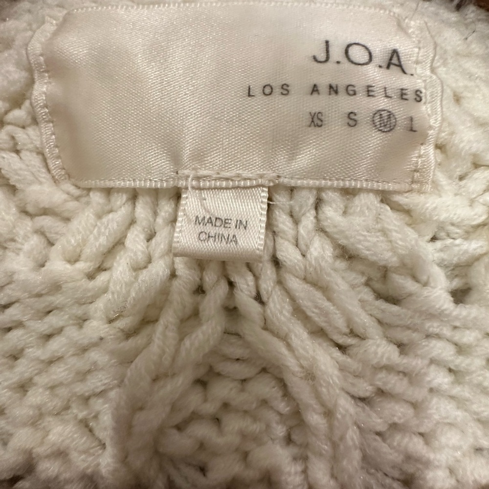 J.O.A. Sweater Distress Size M - Picture 4 of 5